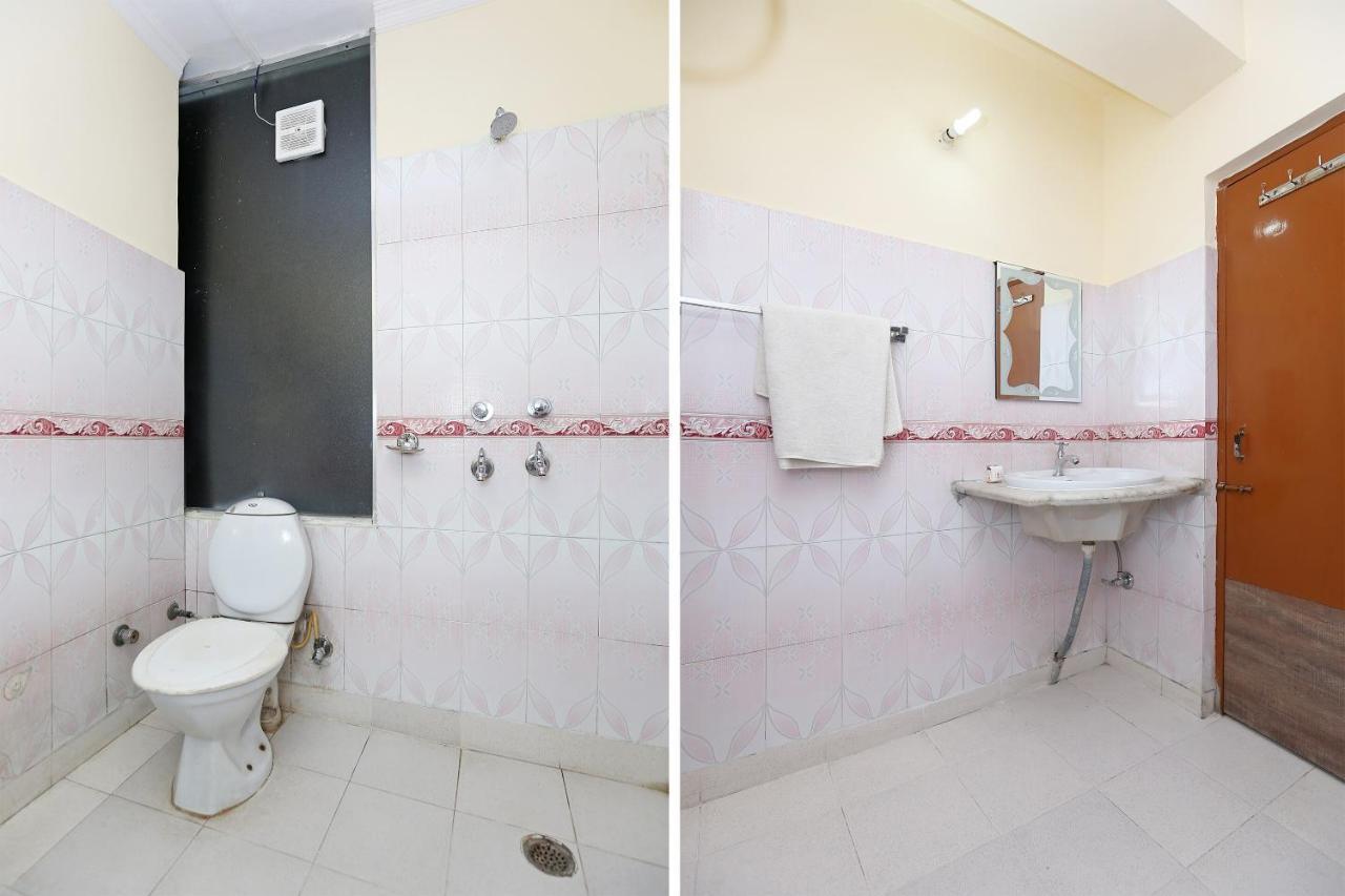 Oyo Flagship 9554 Hotel Grand Plaza Фаридабад Екстериор снимка