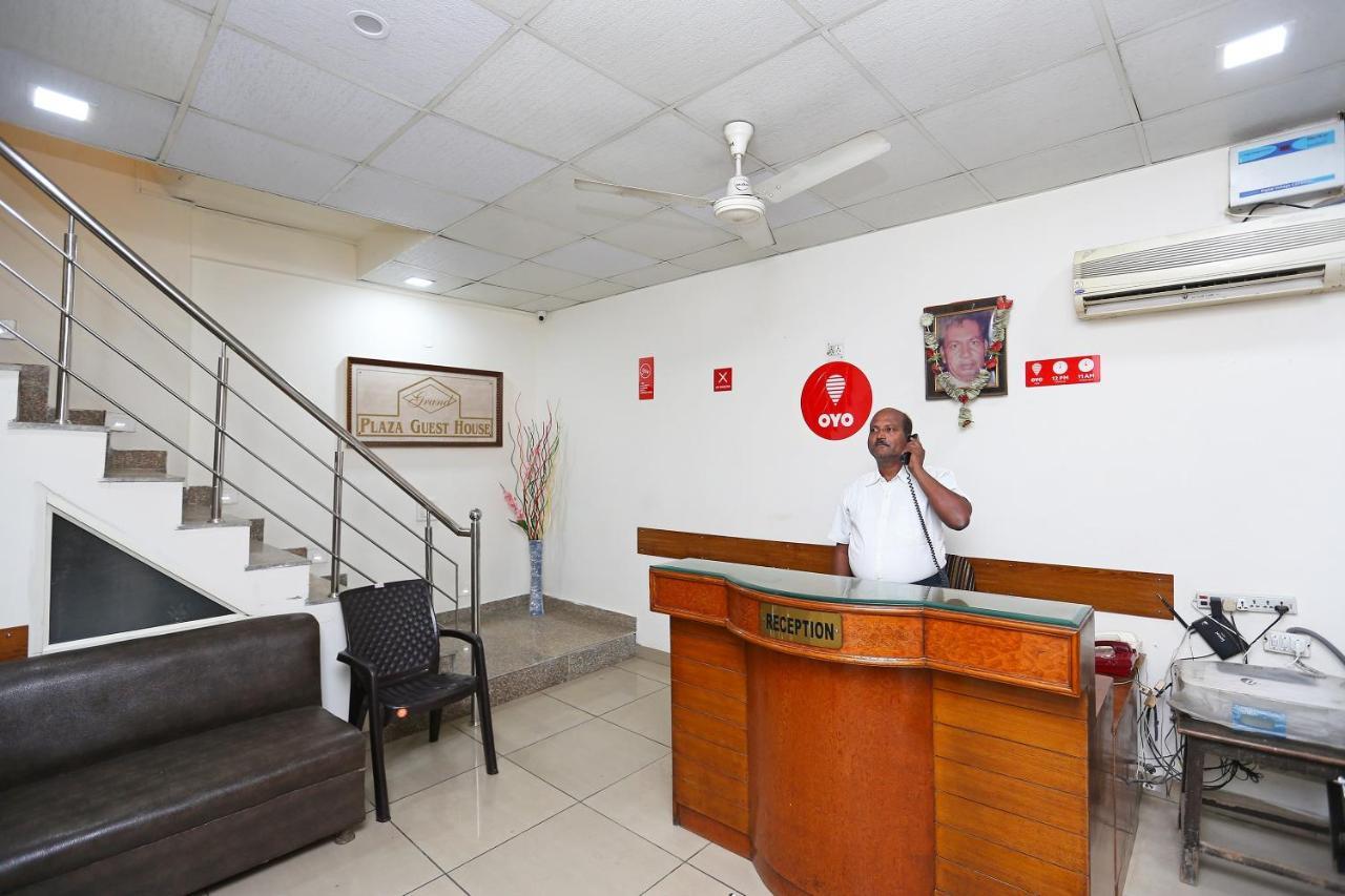 Oyo Flagship 9554 Hotel Grand Plaza Фаридабад Екстериор снимка